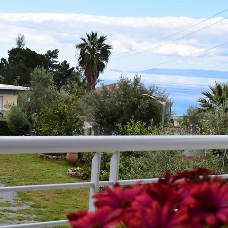 Studio Holiday Kalamata 2 Экстерьер фото