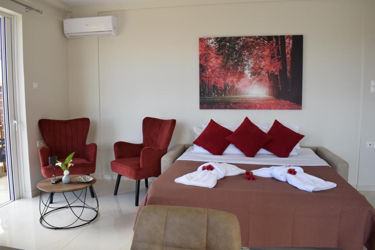 Studio Holiday Kalamata 2 Экстерьер фото